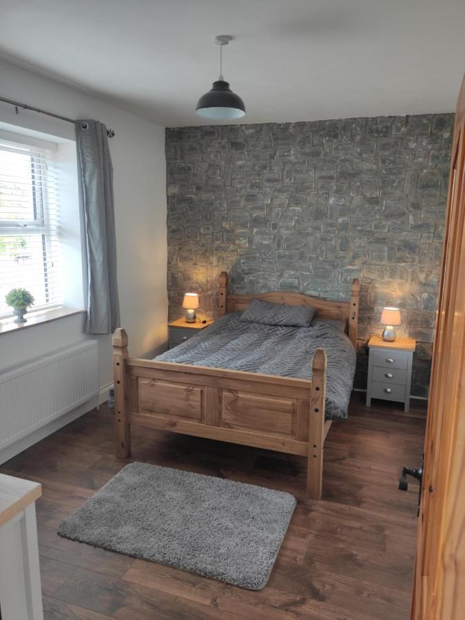 White Barn Cottage 클론머니 외부 사진