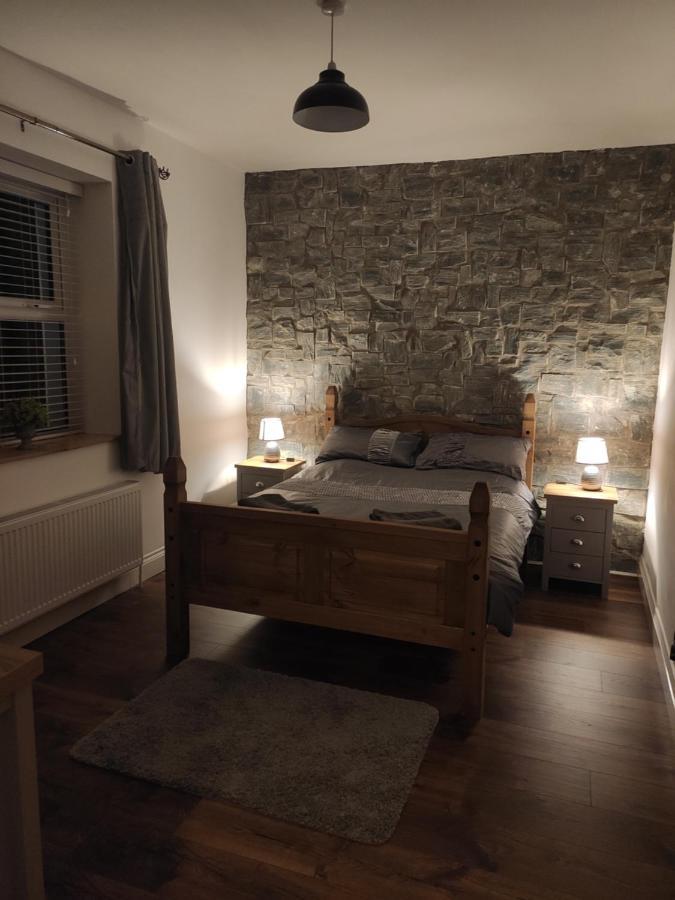 White Barn Cottage 클론머니 외부 사진