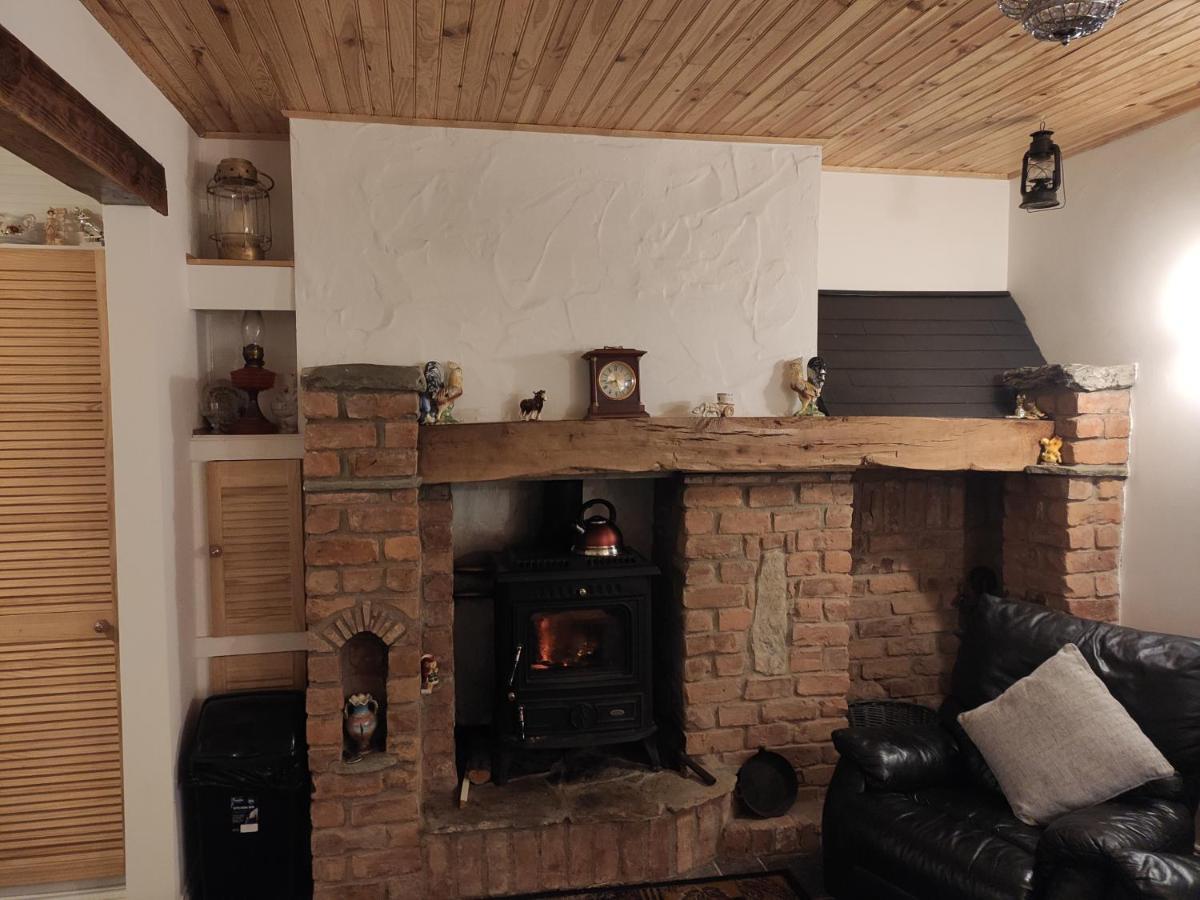 White Barn Cottage 클론머니 외부 사진